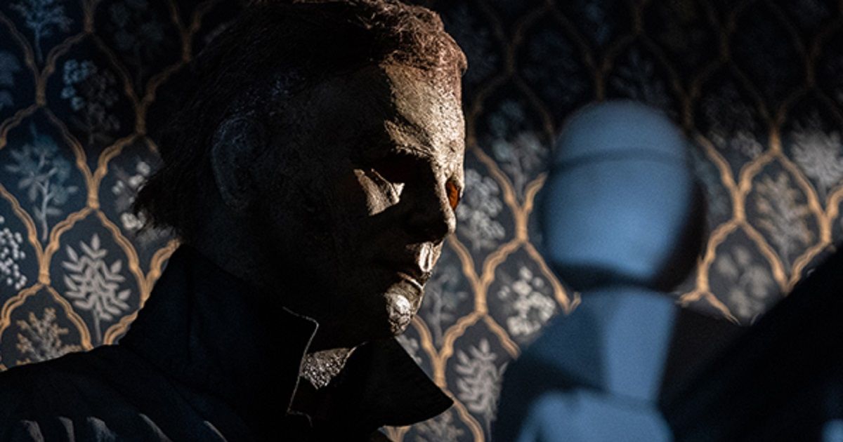 Halloween Ends Image Offers Sinister Glimpse at Michael Myers