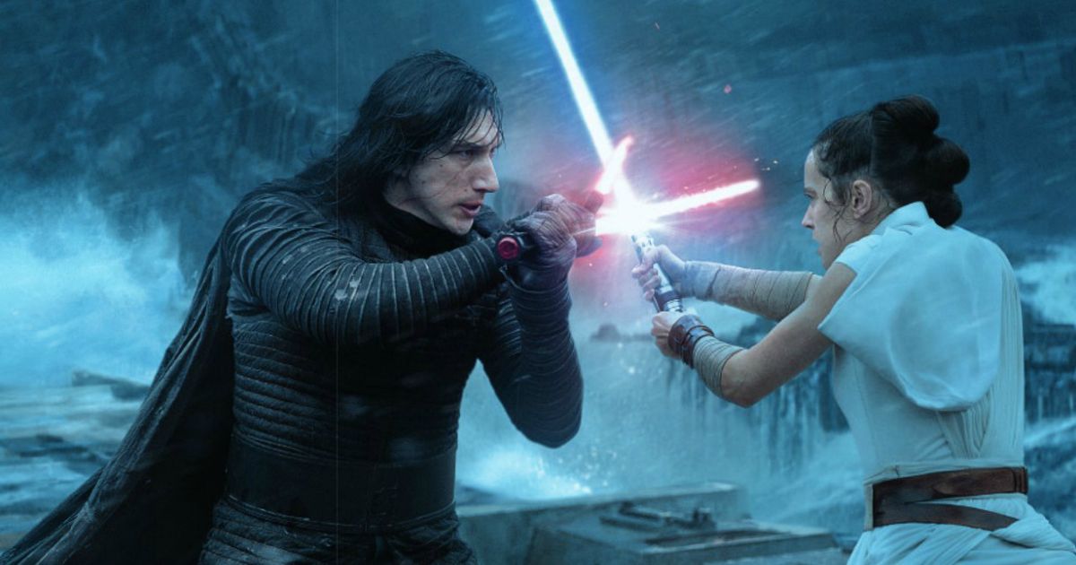 Star Wars: The Rise of Skywalker Fan Poster Imagines Epic Alternative Ending
