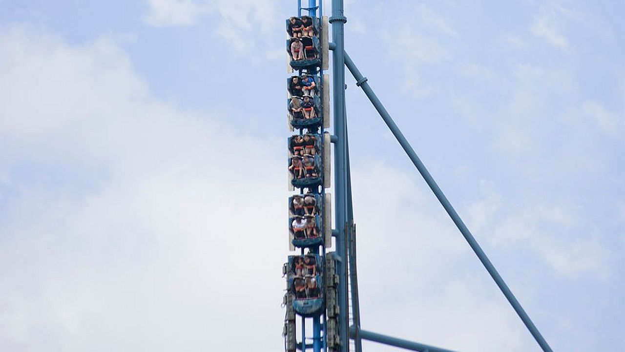 A Popular Six Flags Roller Coaster Is Closing, But Now There's A Twist