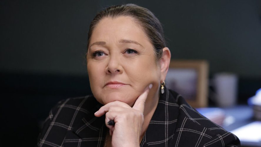 Law And Order's Camryn Manheim Talks Why Using Sign Language In A Recently Episode Was 'Really Meaningful' For Her