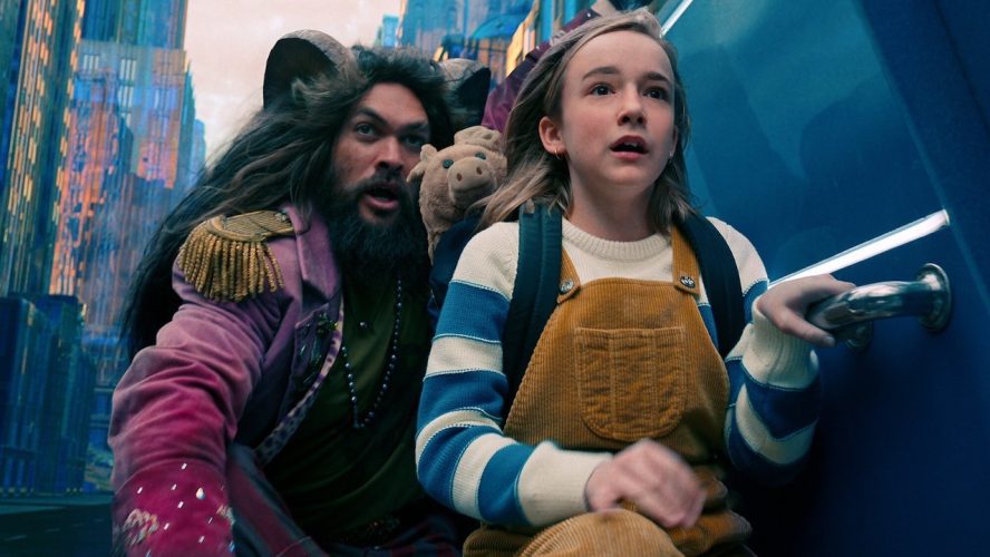 No Big Deal, Just Jason Momoa And His Pet Pig Watching Netflix’s Slumberland Together