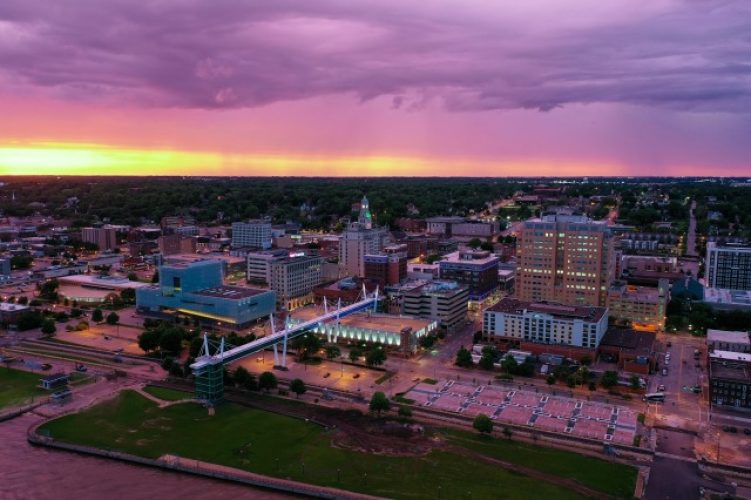 A new Davenport movie theater is in works