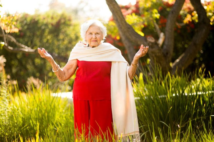 Wisdom of the Sages: Warren Buffet, Deborah Szekely and Buddy Guy Show Us the Way