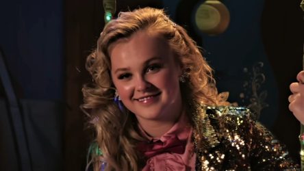 JoJo Siwa Drops F-Bomb While Sharing More Thoughts On Candace Cameron Bure’s ‘Traditional Marriage’ Comments