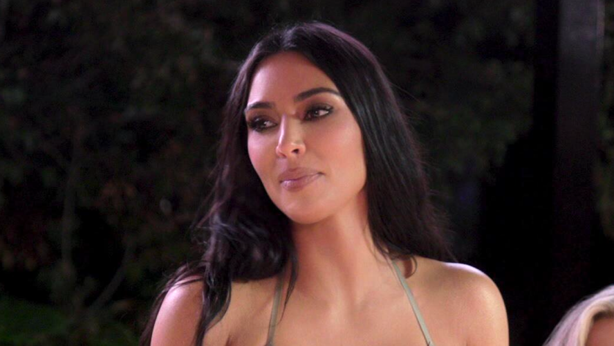 Kim Kardashian Is Back And Ready For Black Bikini Summer (But Fans Can’t Stop Making The Same Comment About Her Appearance Change)