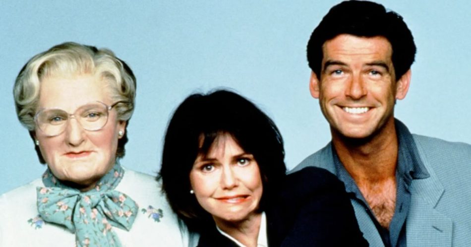 Pierce Brosnan Recalls Meeting Robin Williams for First Time on Mrs. Doubtfire Set