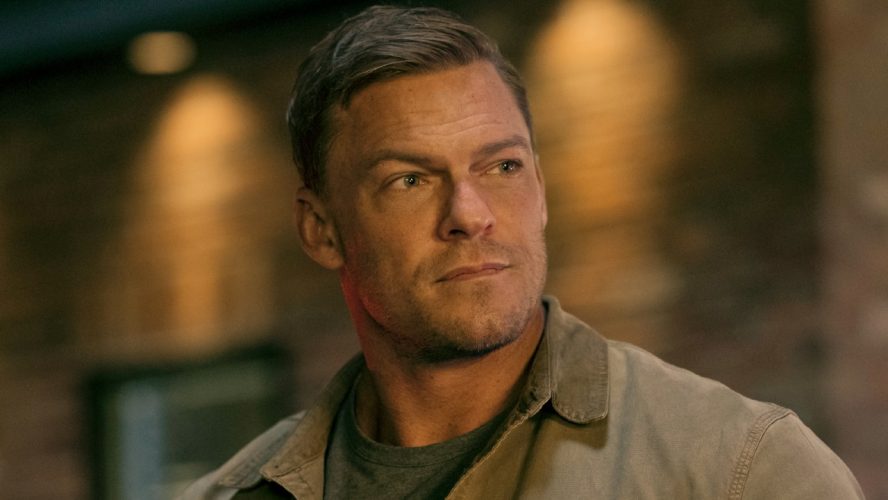 Reacher’s Alan Ritchson Will Continue Bringing Books To The Screen With A Nicholas Sparks Project, And He Tells The Sweet Story Behind How The Notebook Inspired Him To Join