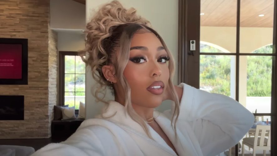 Jordyn Woods Goes Nude For Birth Of Venus, Mona Lisa Birthday Photoshoots