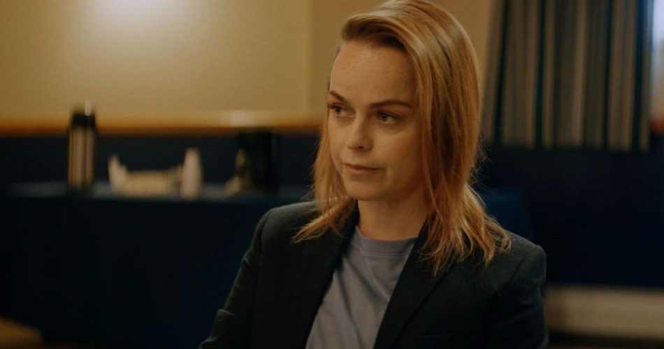 Exclusive Clip: Taryn Manning Attends an AA Meeting in Sanctioning Evil