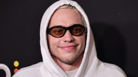 Pete Davidson And Kaley Cuoco Are A Total Odd Couple As He Wears Sweats For First Red Carpet After Breakup With Kim Kardashian