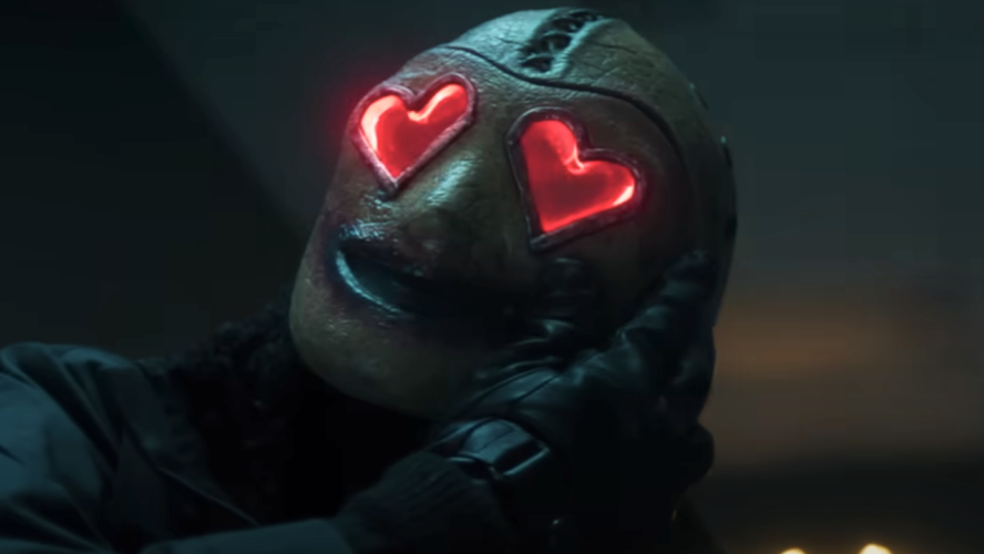 I Just Watched Heart Eyes On Streaming, And I Need To Talk About How The Gruesome Opening Scene Was Inspired By One Of The 'Creepiest' Engagement Photo Trends
