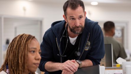 Noah Wyle Just Made His Medical Drama TV Comeback. What People Are Saying About New Series The Pitt