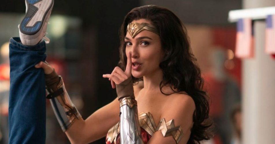 Gal Gadot Seems To Be Teasing A Wonder Woman Return Now In Theaters 9207