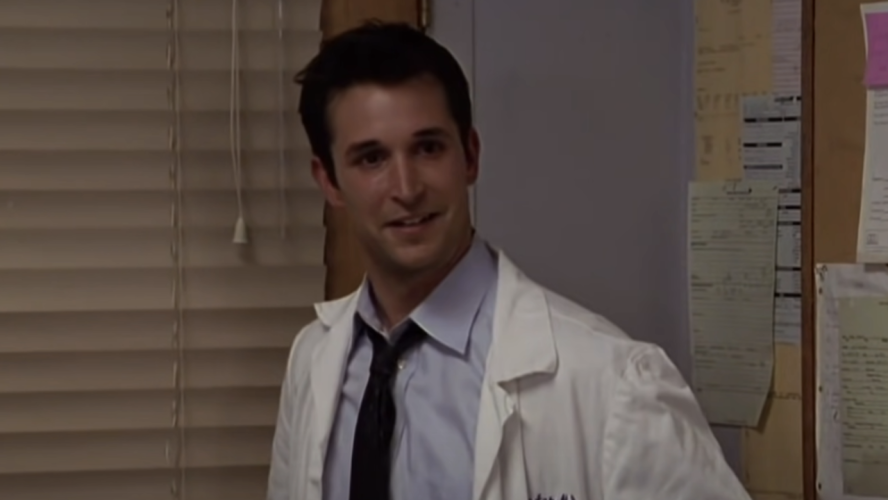 ER's Noah Wyle Reflects On Carter And Lucy's Brutal Attack, And I Still Can't Believe He Was Robbed On The Awards Circuit That Year