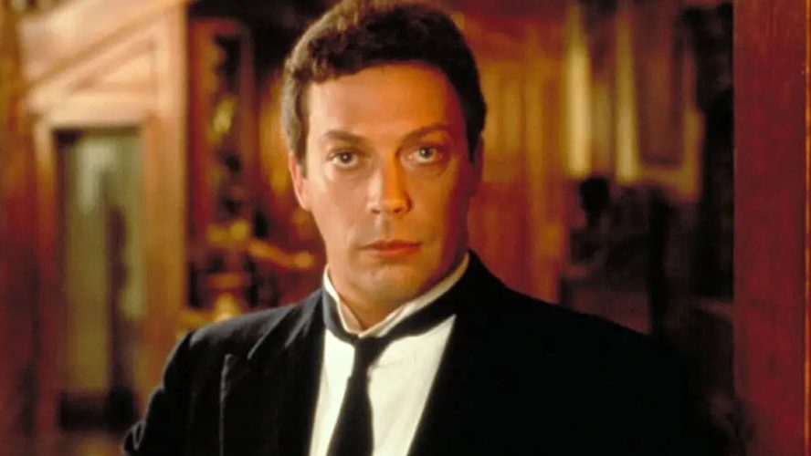 Tim Curry Returns to the Big Screen in New Horror Movie Stream