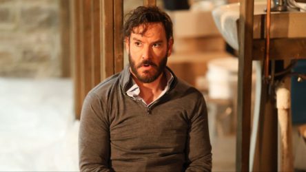 After Mark-Paul Gosselaar Returned To Sir's Basement Dungeon On Found, I Totally Get Why The Stars Love This Episode So Much