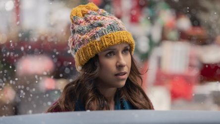 Lacey Chabert’s Hot Frosty Is Dominating On Netflix In The US, But There’s Another Christmas Movie That’s Captured The World’s Attention