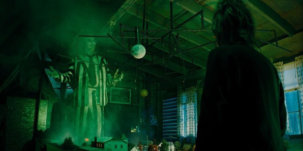 Beetlejuice 2 Trailer Has Fans Going Wild for Michael Keaton's Nostalgic Return