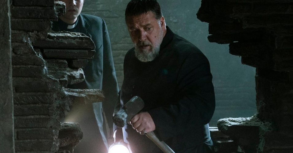 Russell Crowe's New Horror Movie Now Streaming on Netflix
