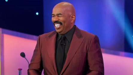 7 Times Steve Harvey And Jackass' Cast Made Comedy Gold During Celebrity Family Feud's Finale